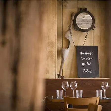 Hotel Entre Terre Et 3*