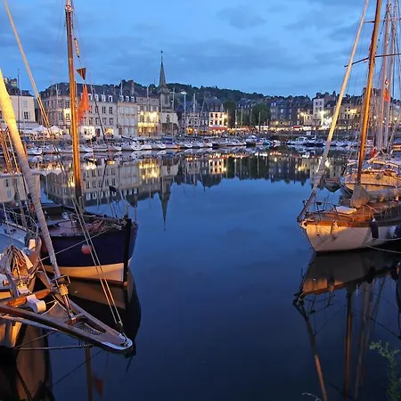 Entre Terre Et Hotel