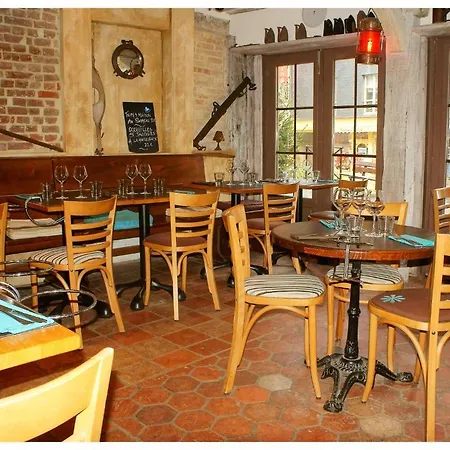 Hotel Entre Terre Et 3*