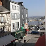 Entre Terre Et Szálloda