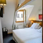 Hotel Entre Terre Et 3*