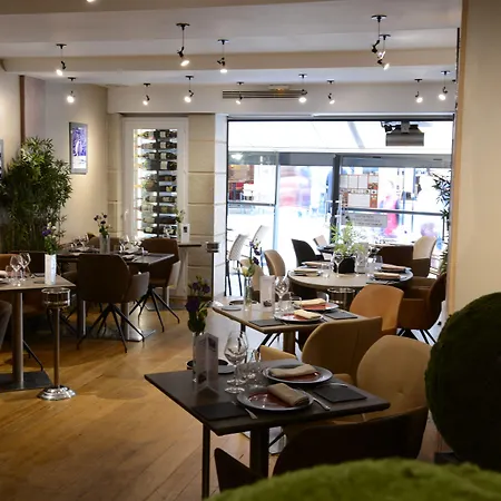 Entre Terre Et 3* הונפלר