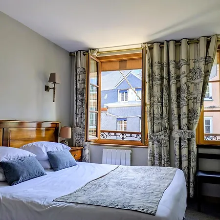 Hotel Entre Terre Et 3*