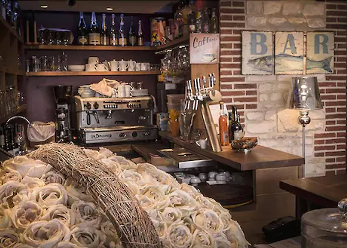 酒店 和地球之间的海酒店