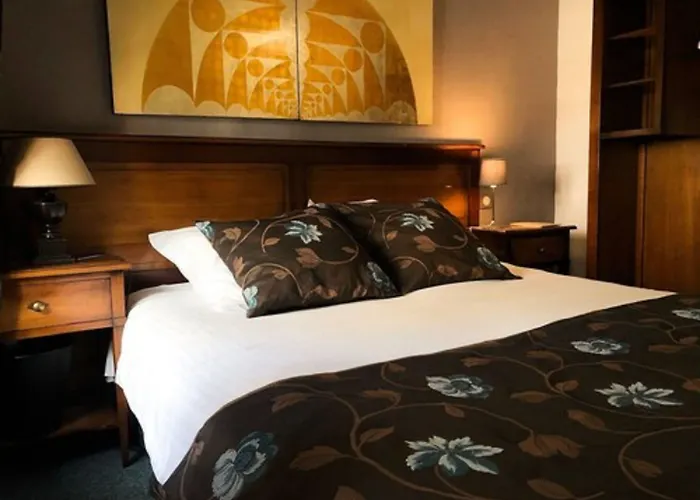 酒店 和地球之间的海酒店 翁弗勒尔