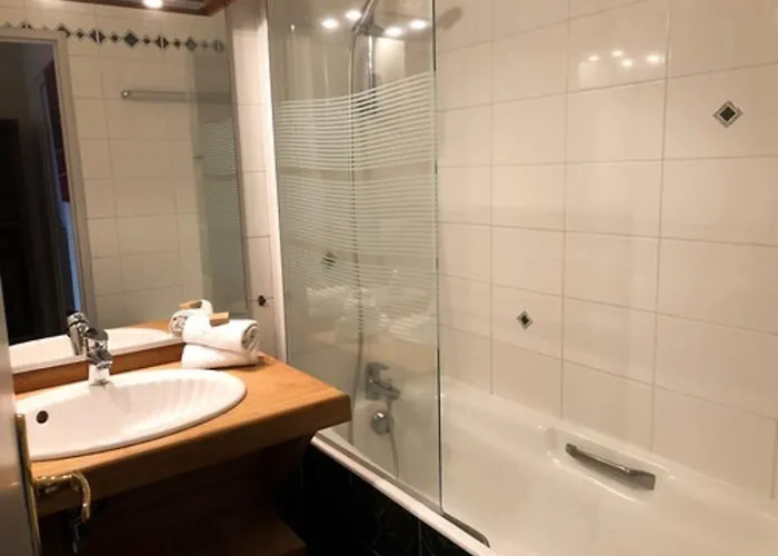 和地球之间的海酒店