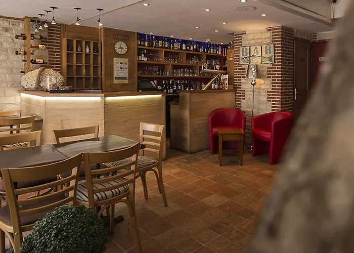 Hotel Entre Terre Et Honfleur