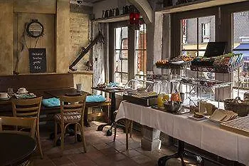 和地球之间的海酒店 酒店 翁弗勒尔