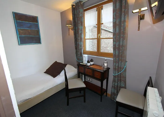 Entre Terre Et Hotel 3*