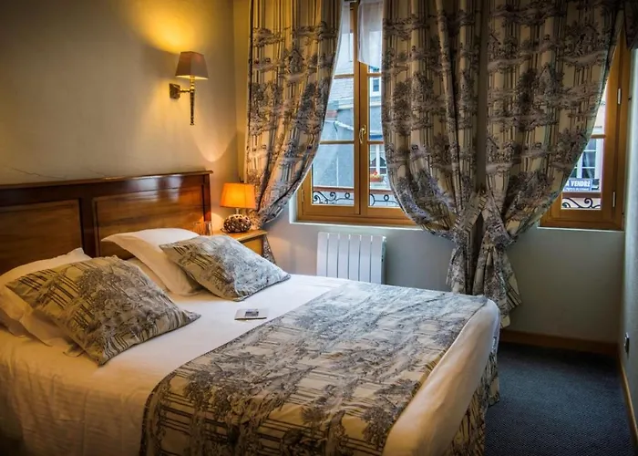 和地球之间的海酒店