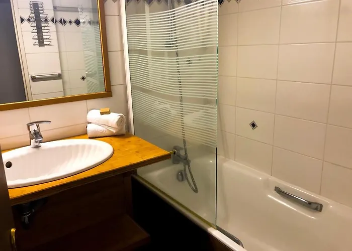 Hotel Entre Terre Et 3*