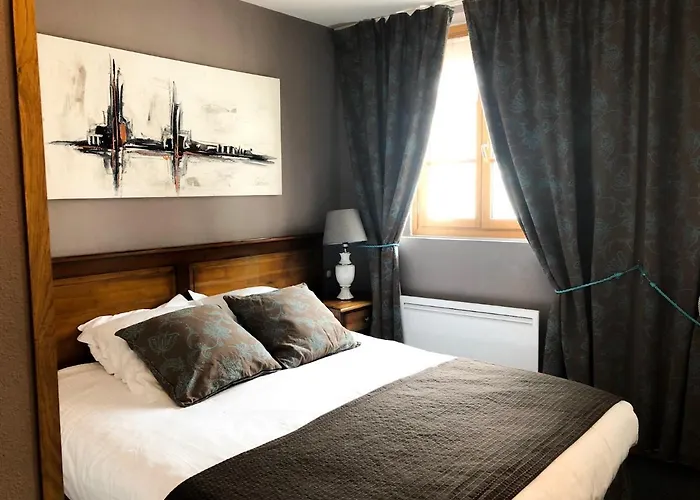 和地球之间的海酒店 3*